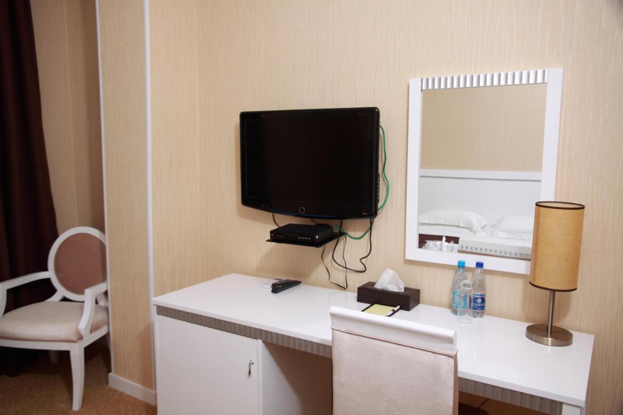 Amber Hotel Baku Exterior photo