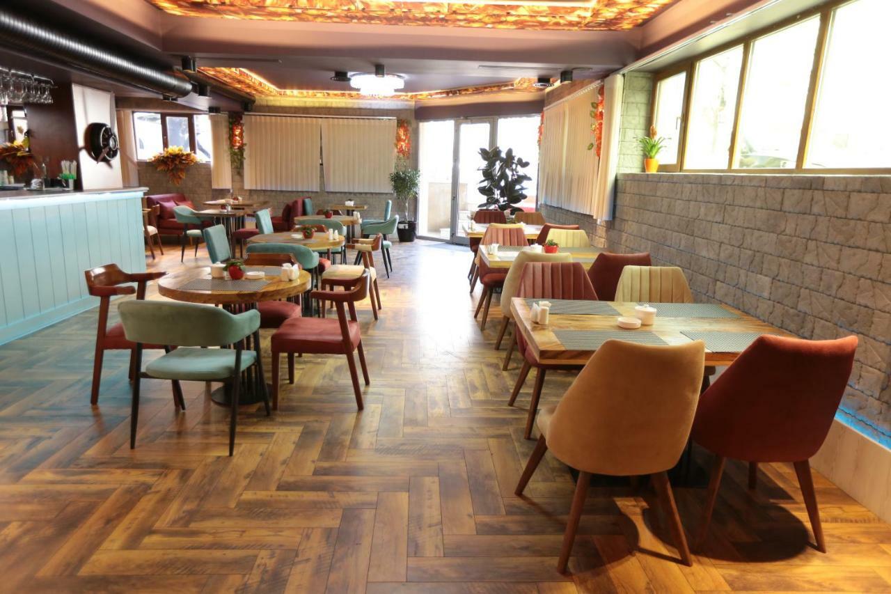 Amber Hotel Baku Exterior photo